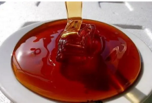 這款黑蜂蜜吃不得，人為添加蔗糖，嗜滲酵母計數(shù)還超標(biāo)?。陆?測客